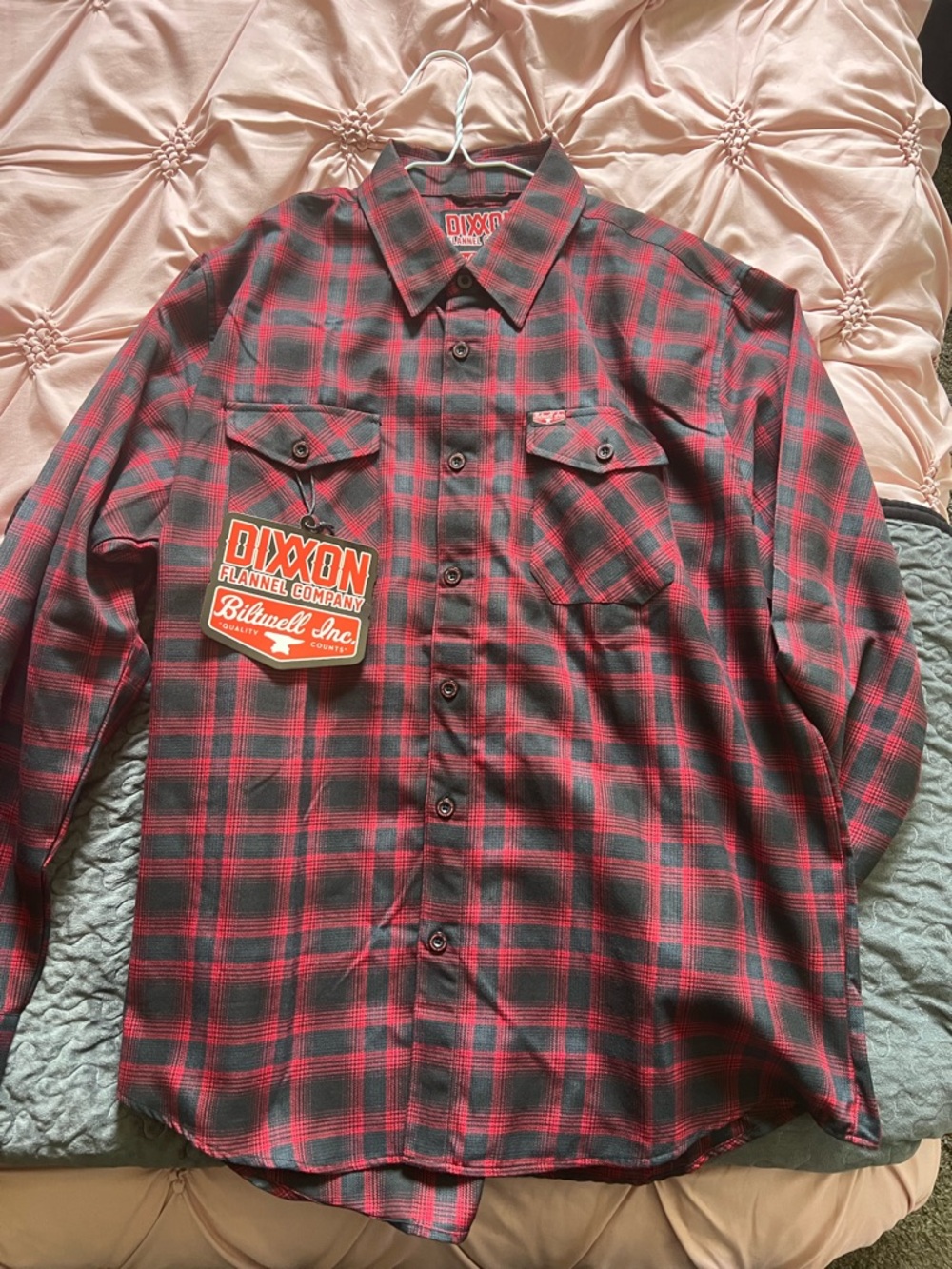 DIXXON XL NWT Red and Black Plaid Button-Down Flannel Shirt